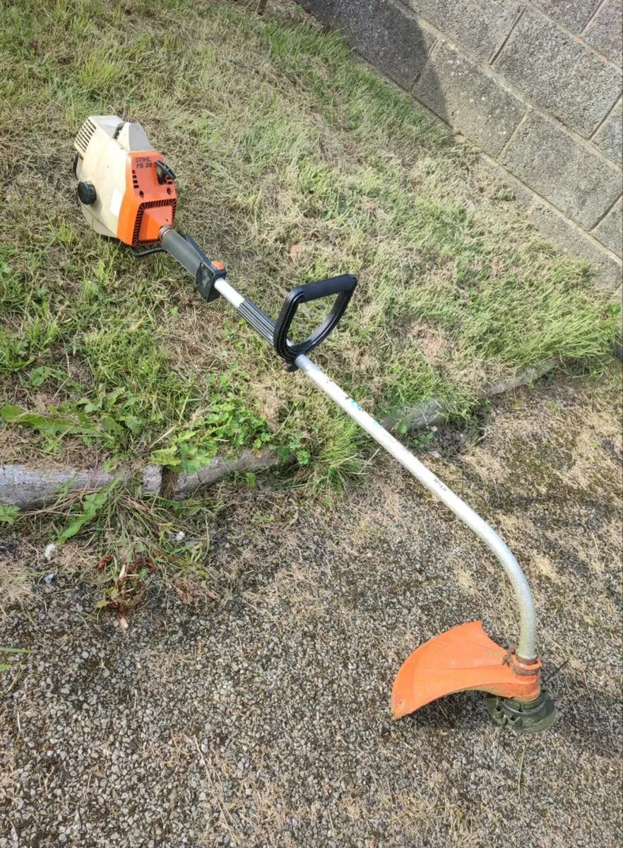 Stihl Grass Strimmer - Image 1