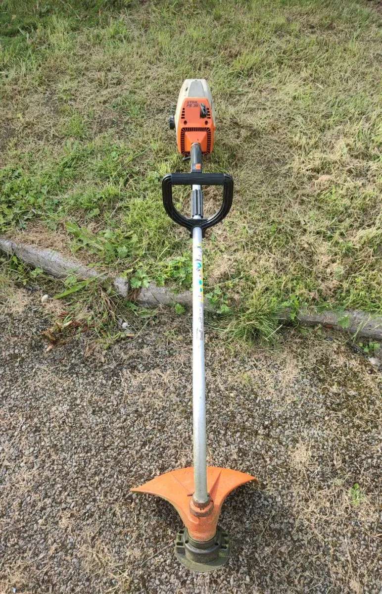 Stihl Grass Strimmer - Image 2