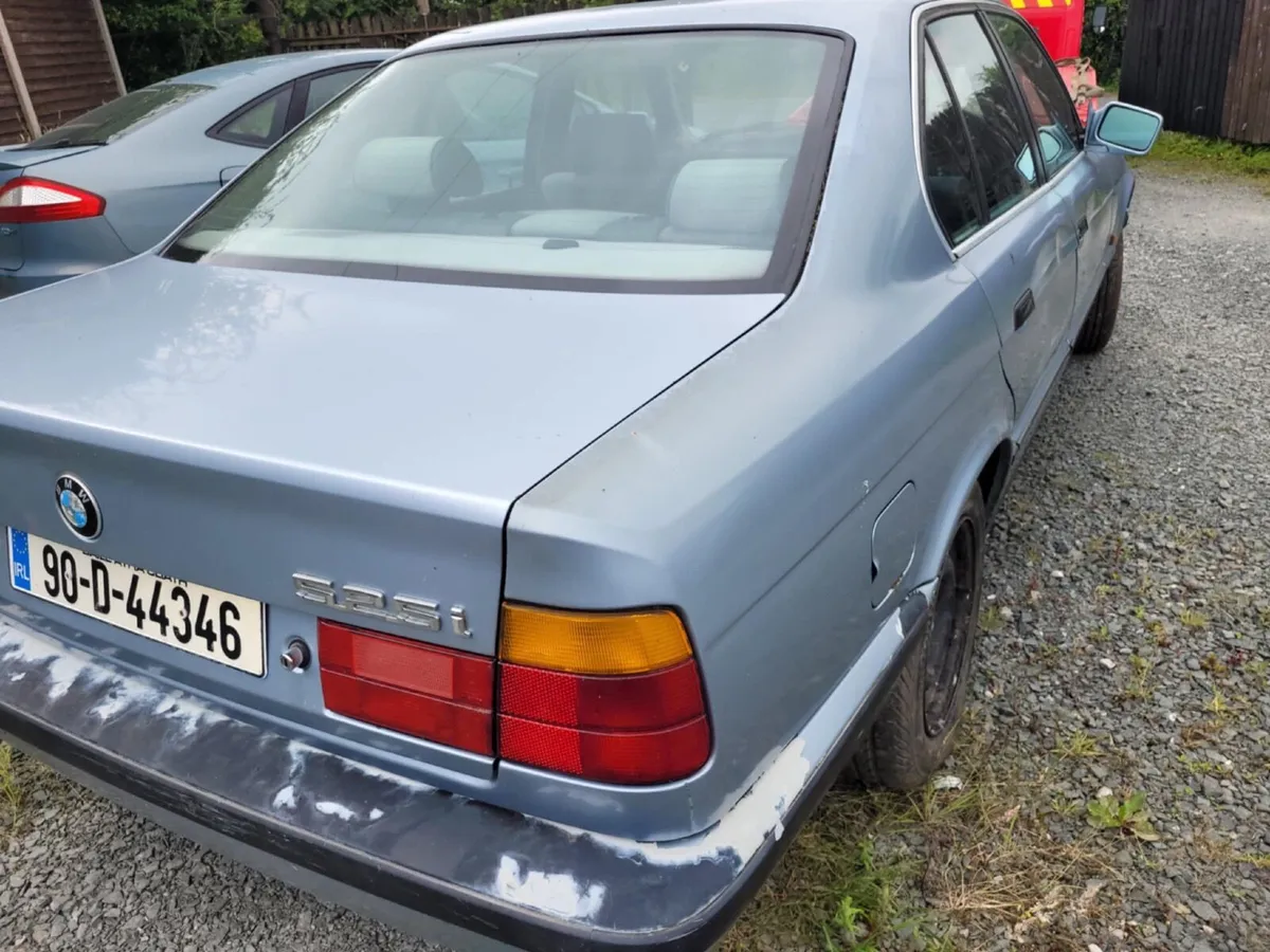 1990 BMW 525i 5 Series - Image 4