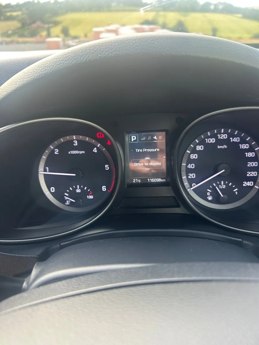 Hyundai Santa Fe 2016 - Image 3