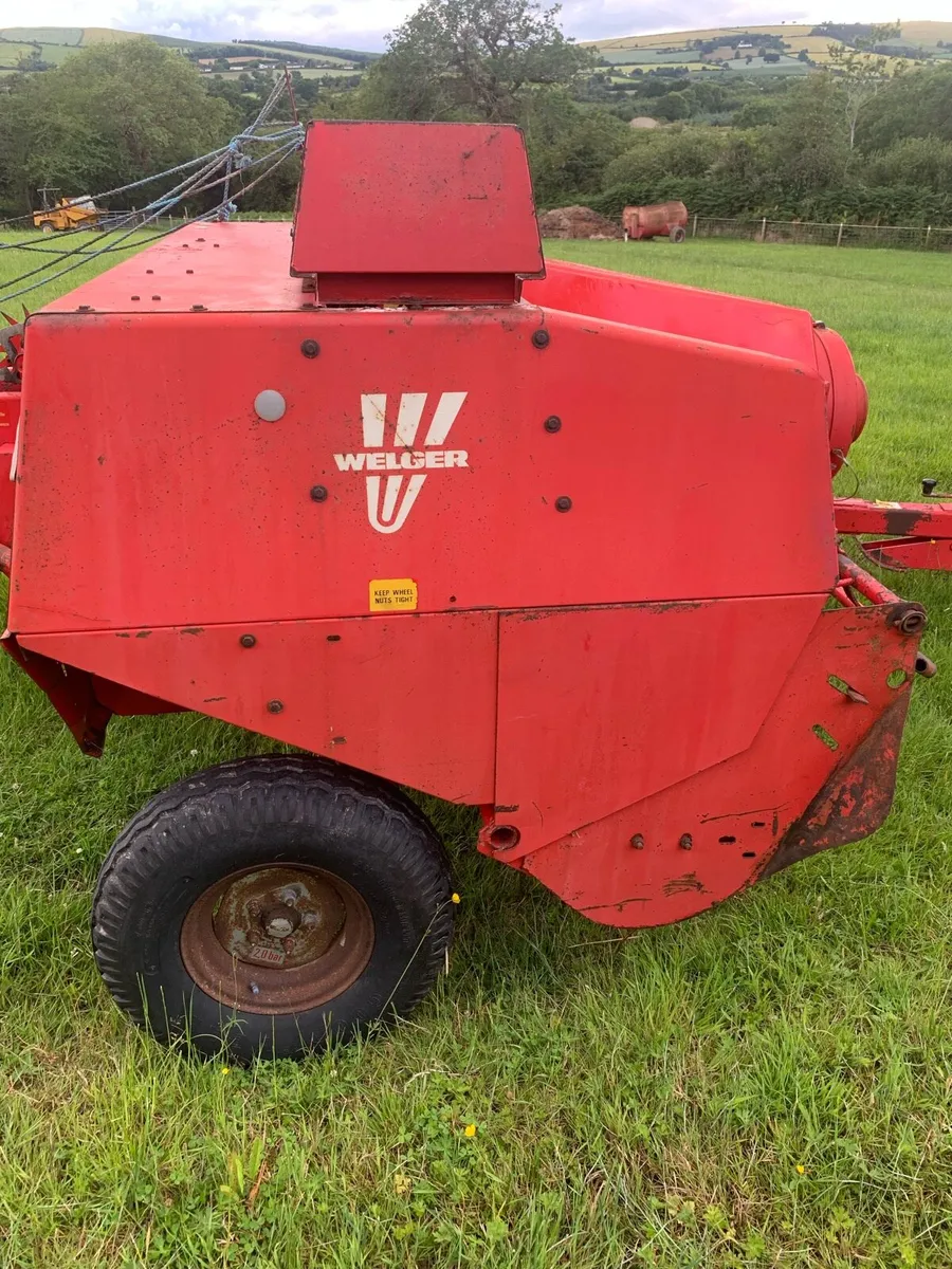 Welger square baler - Image 4
