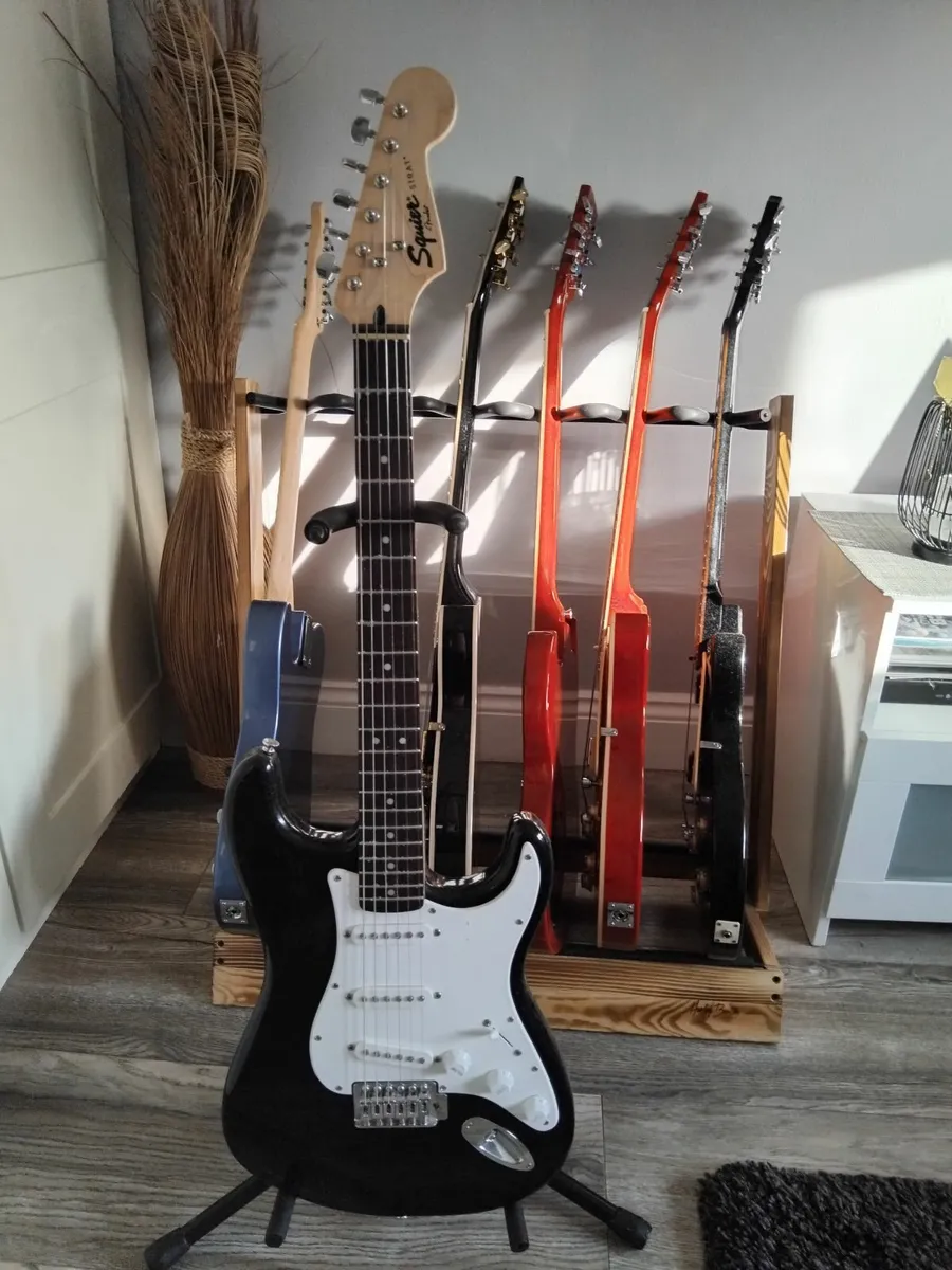 Guitar - Image 2