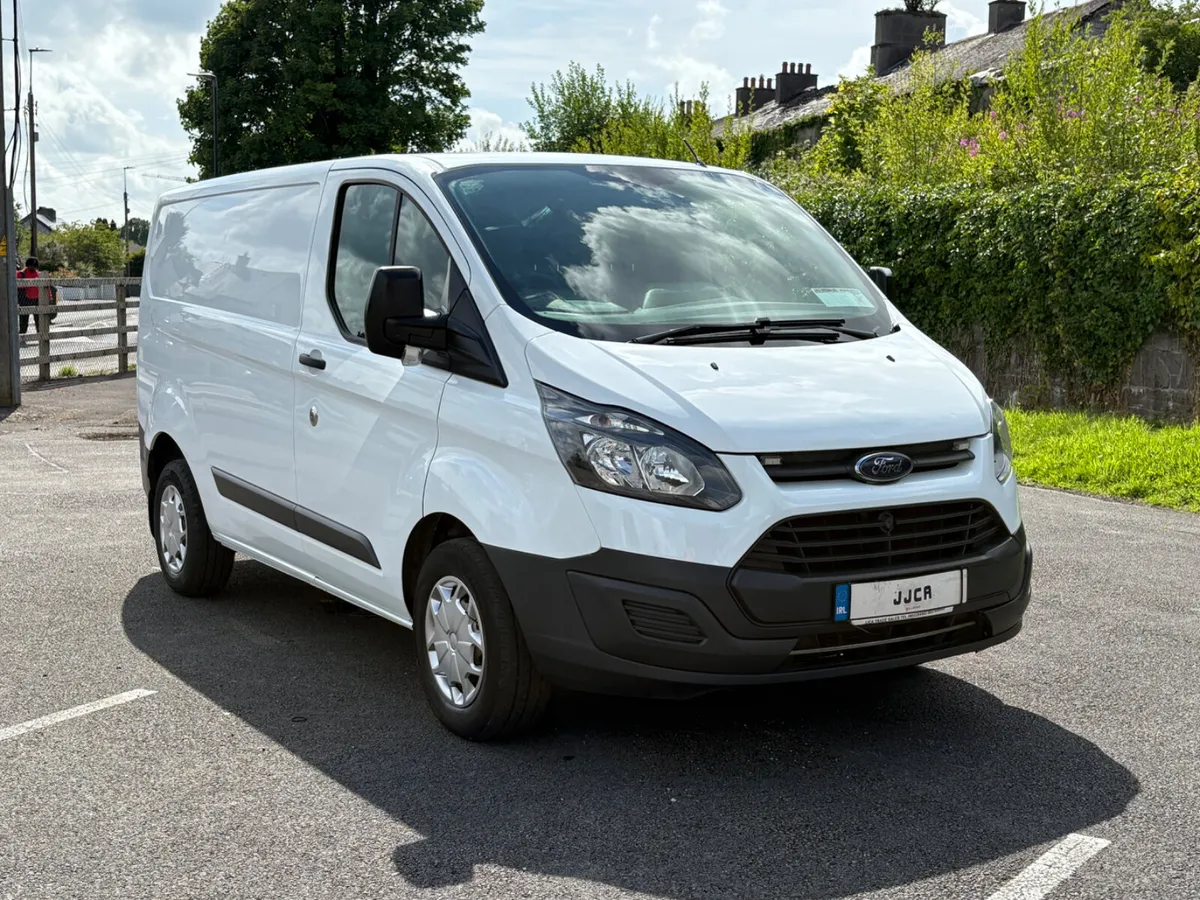 ABSOLUTELY IMMACULATE 2017 FORD TRANSIT CUSTOM - Image 1