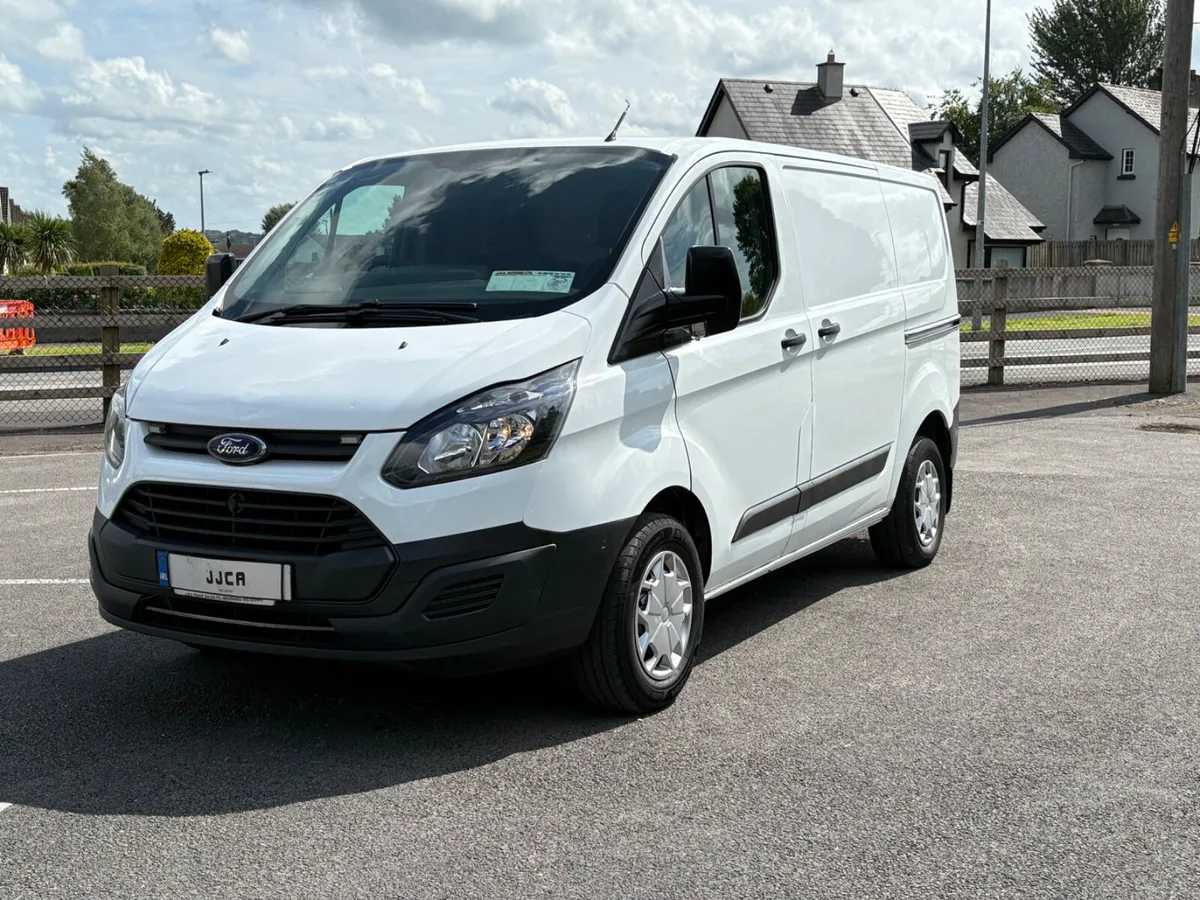 ABSOLUTELY IMMACULATE 2017 FORD TRANSIT CUSTOM - Image 3