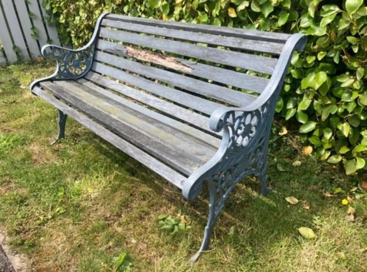 Cast iron metal bench - Image 3