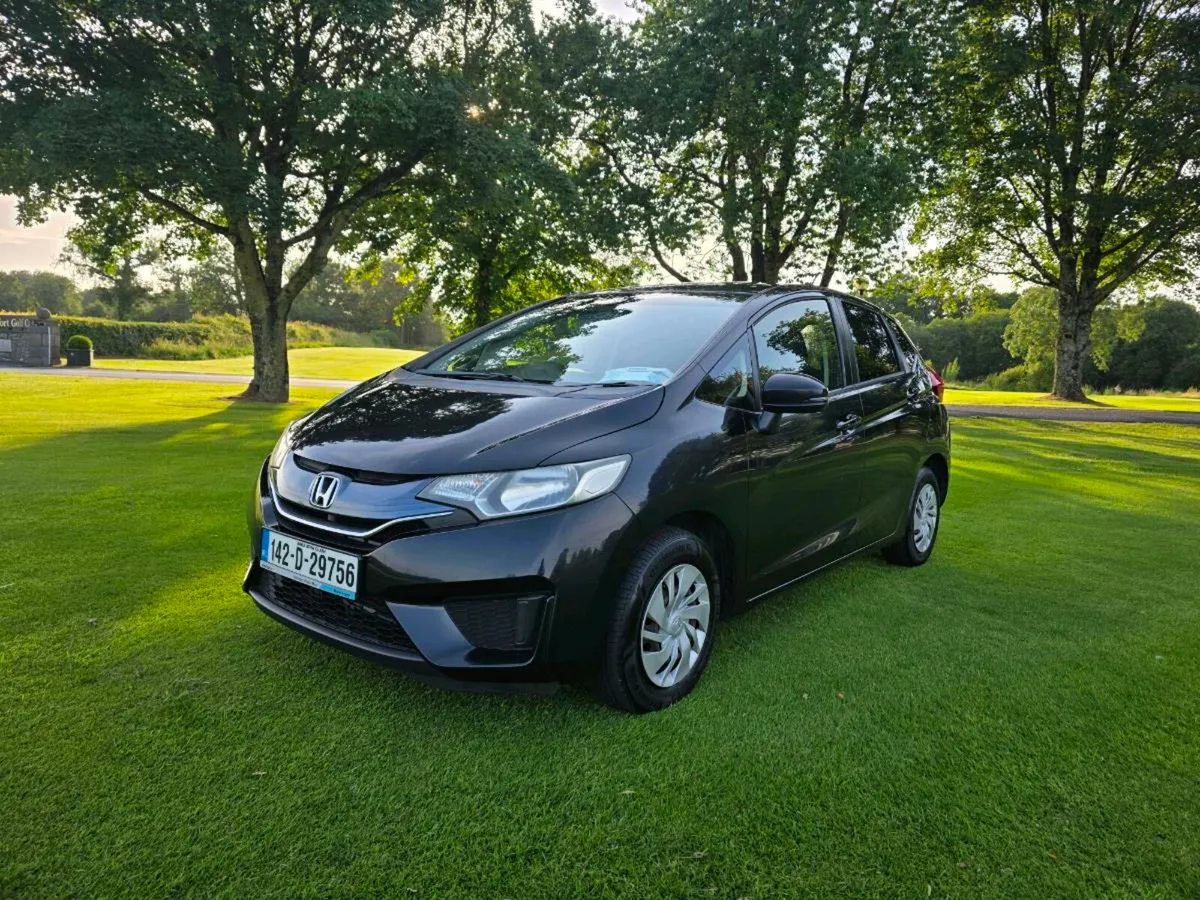 Honda Fit hybrid ( nct 03/26 ) 1 - Image 1