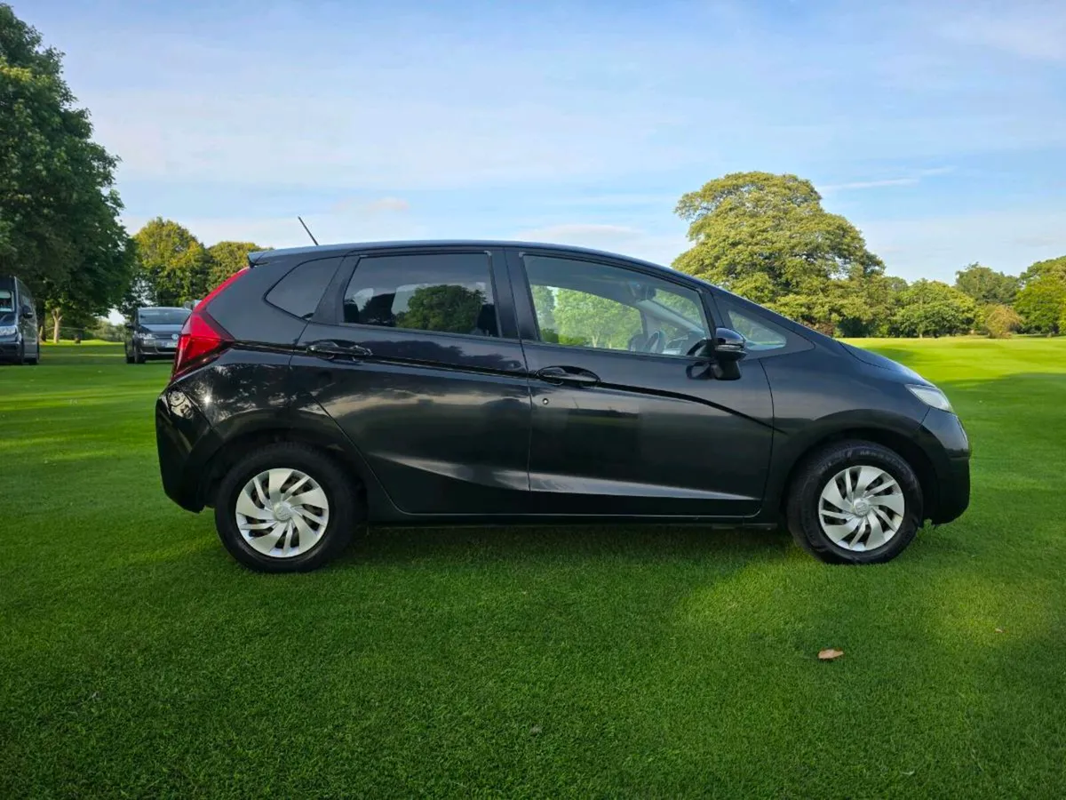 Honda Fit hybrid ( nct 03/26 ) 1 - Image 4