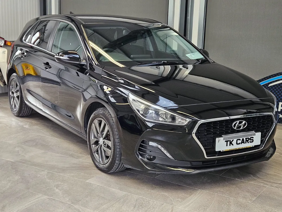 18 HYUNDAI I30 T-GDI SE EDITION 120 BHP PETROL - Image 1