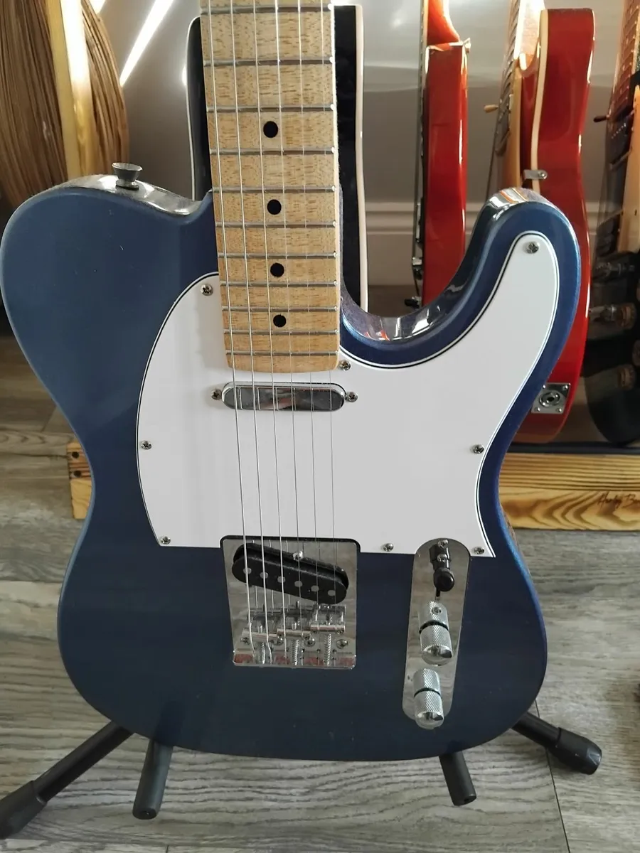 GUITAR - Image 1