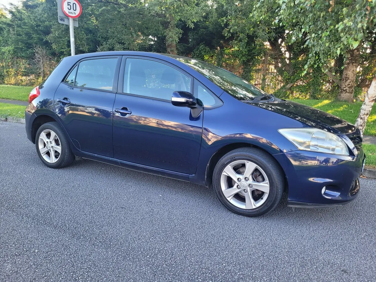 SPOTLESS 2010 TOYOTA AURIS 1.3 PETROL NCT/TAXED. - Image 3
