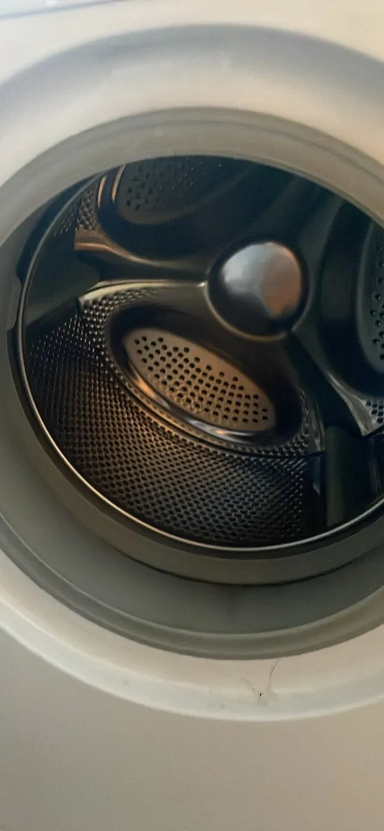 Hot point washing machine 6KG - Image 3