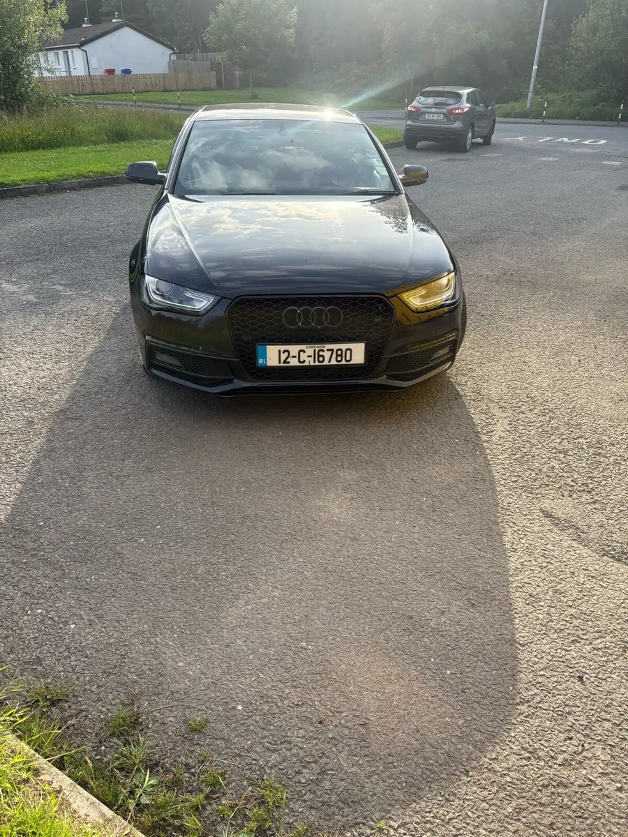 Audi A4 S-line Black Edition - Image 4