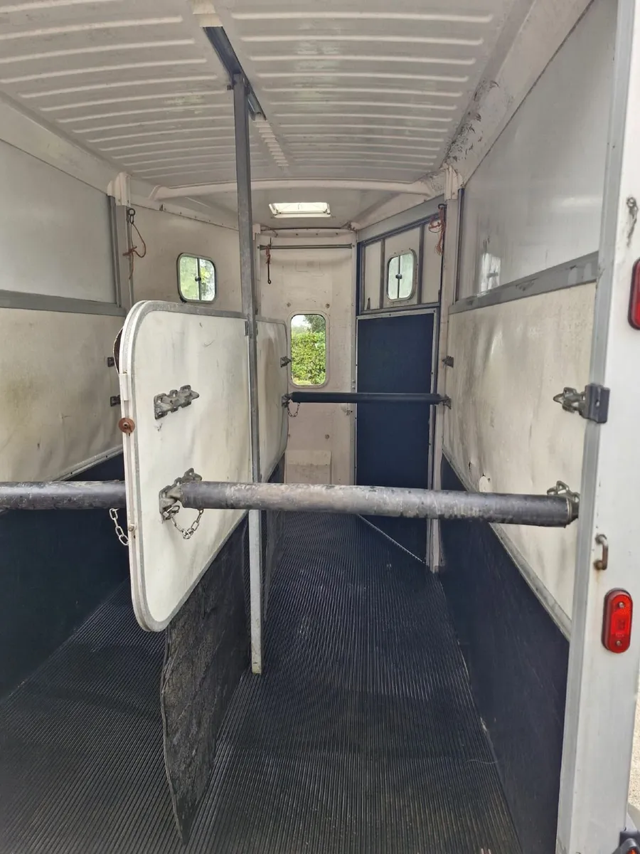 *** Ifor Williams 511 Horse Box Parts *** - Image 2