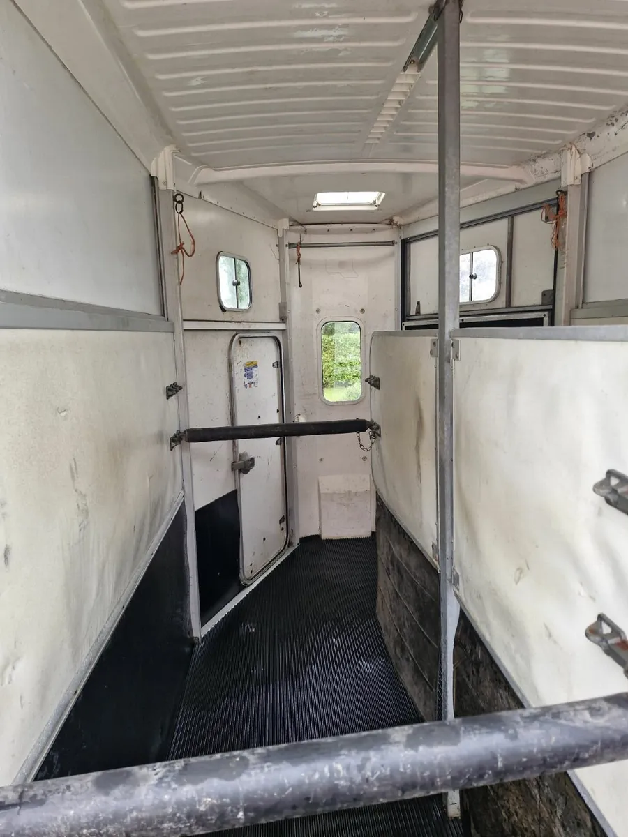 *** Ifor Williams 511 Horse Box Parts *** - Image 3