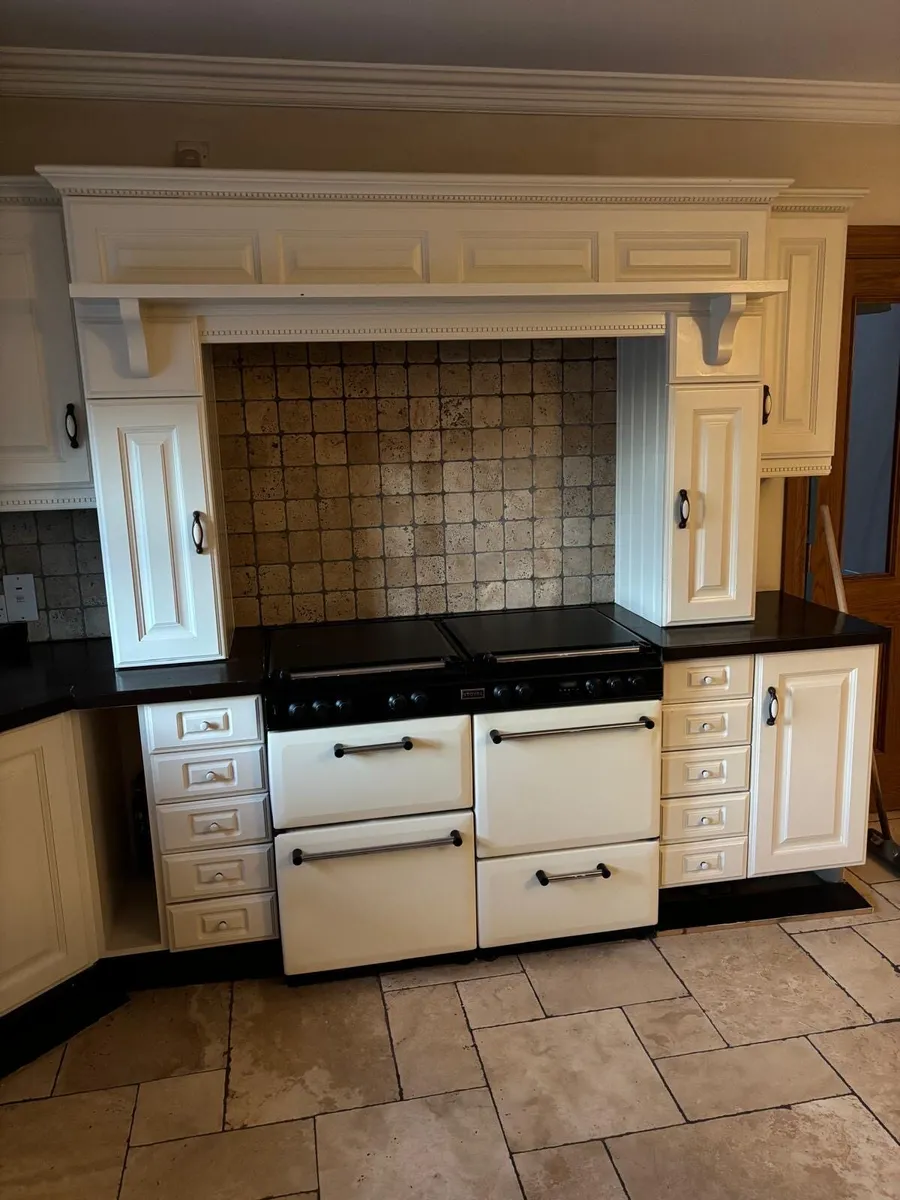 Kitchen unit - Image 2