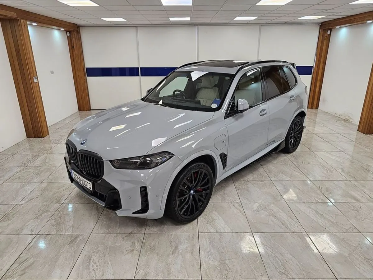 BMW X5 50 E // Signiture Car - Image 2