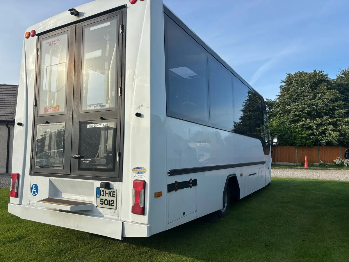 131 Iveco new cvrt 24 seats plus wheelchair lift l - Image 3