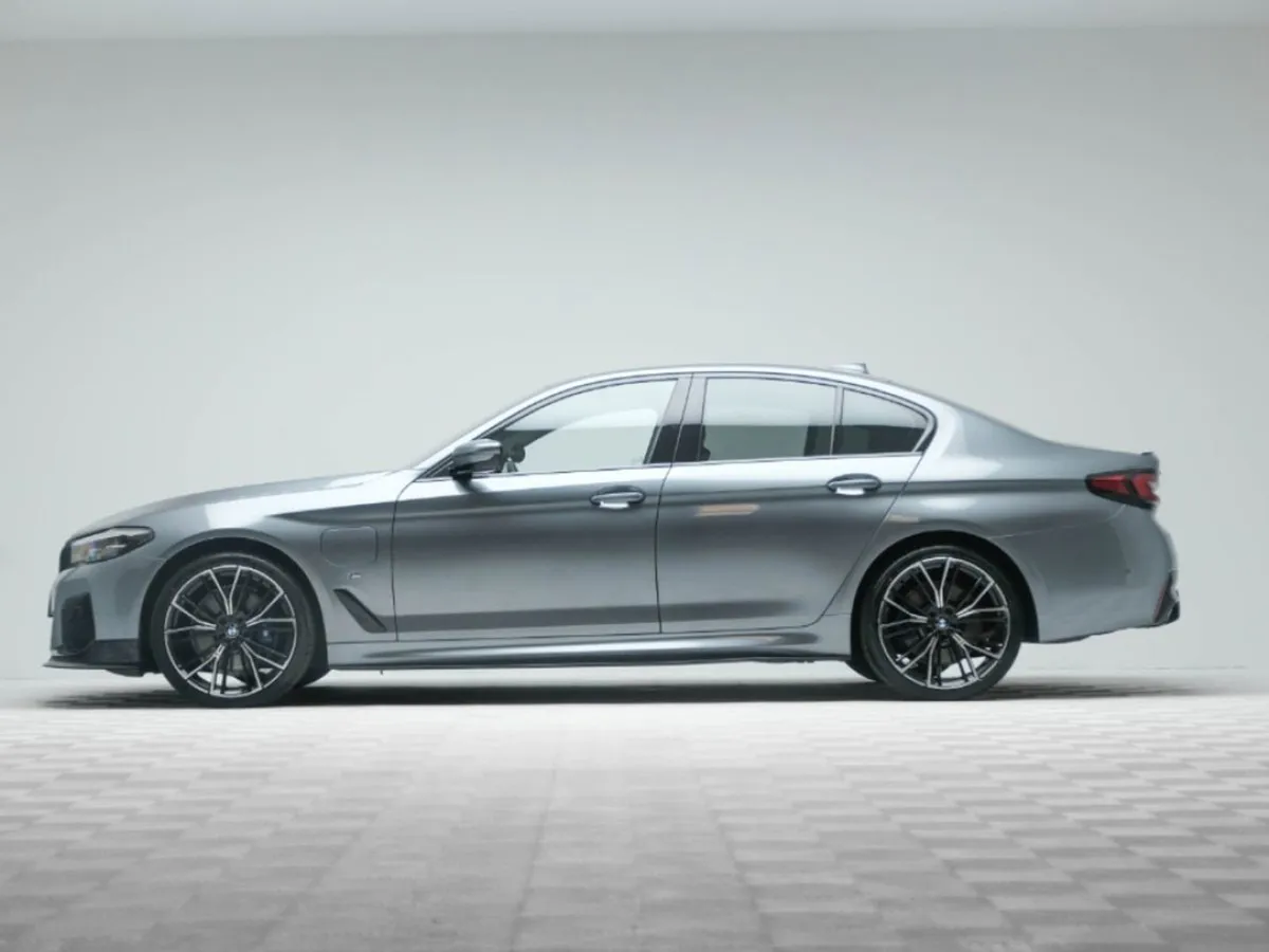 BMW 5 Series 530E M Sport Xdrive - Image 4