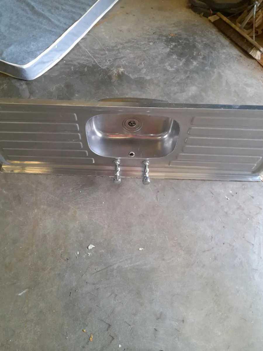 Double drainer sink
