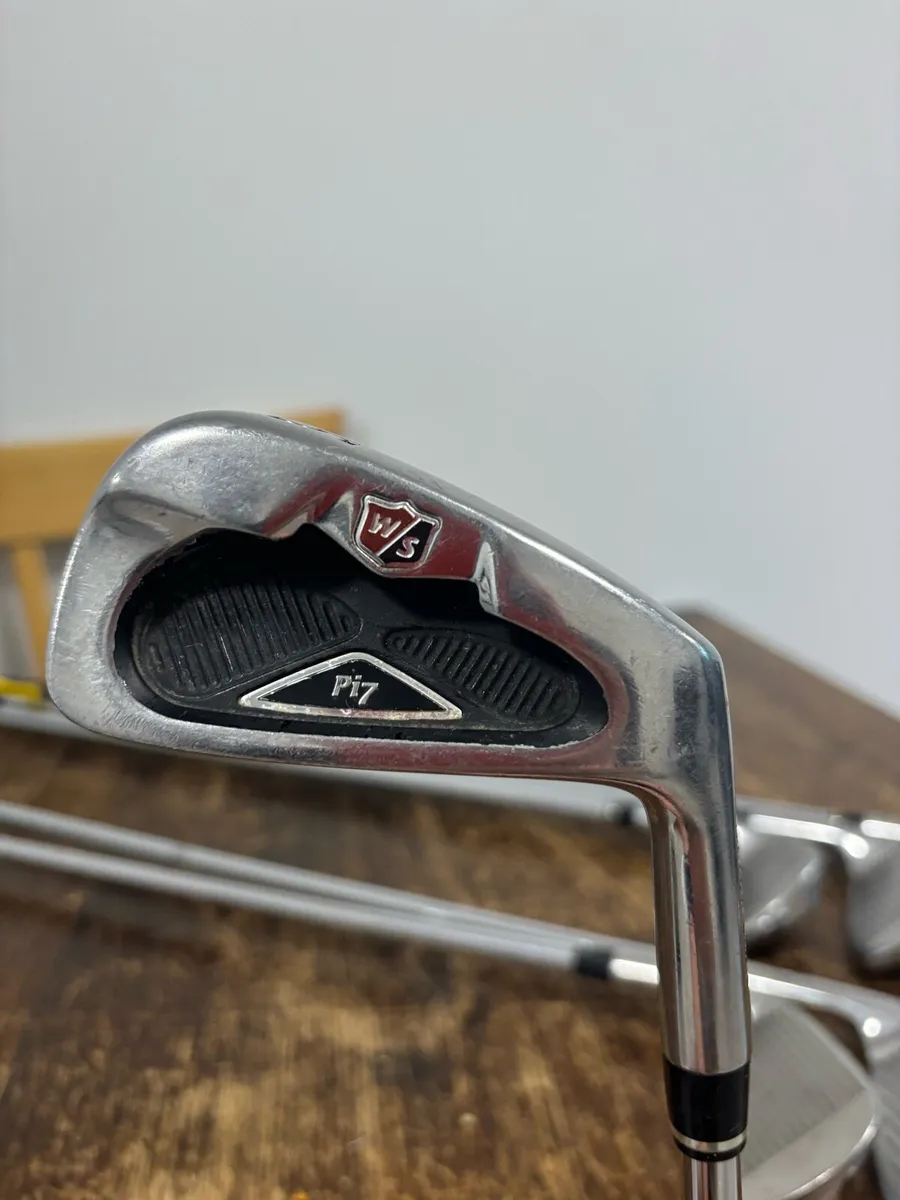 Wilson staff pi7 irons - Image 1