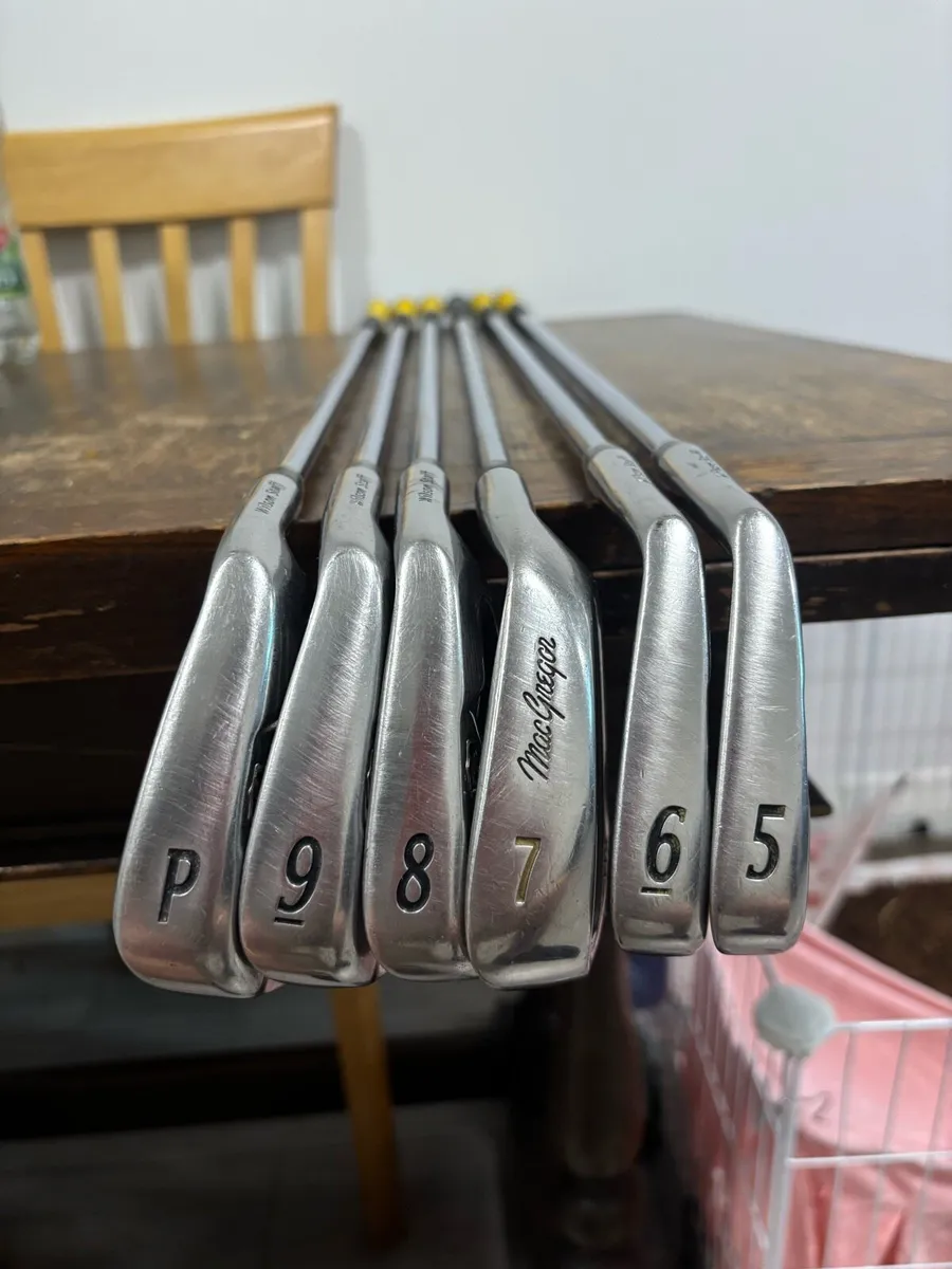 Wilson staff pi7 irons - Image 2