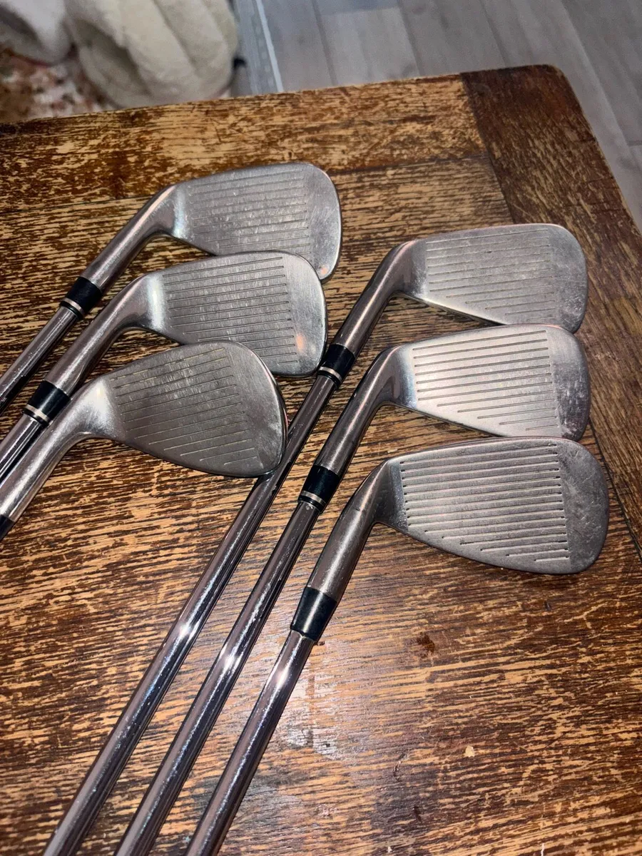 Wilson staff pi7 irons - Image 3