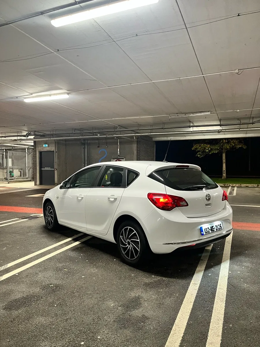 Vauxhall Opel Astra 1.3 cdti 2013 - Image 1