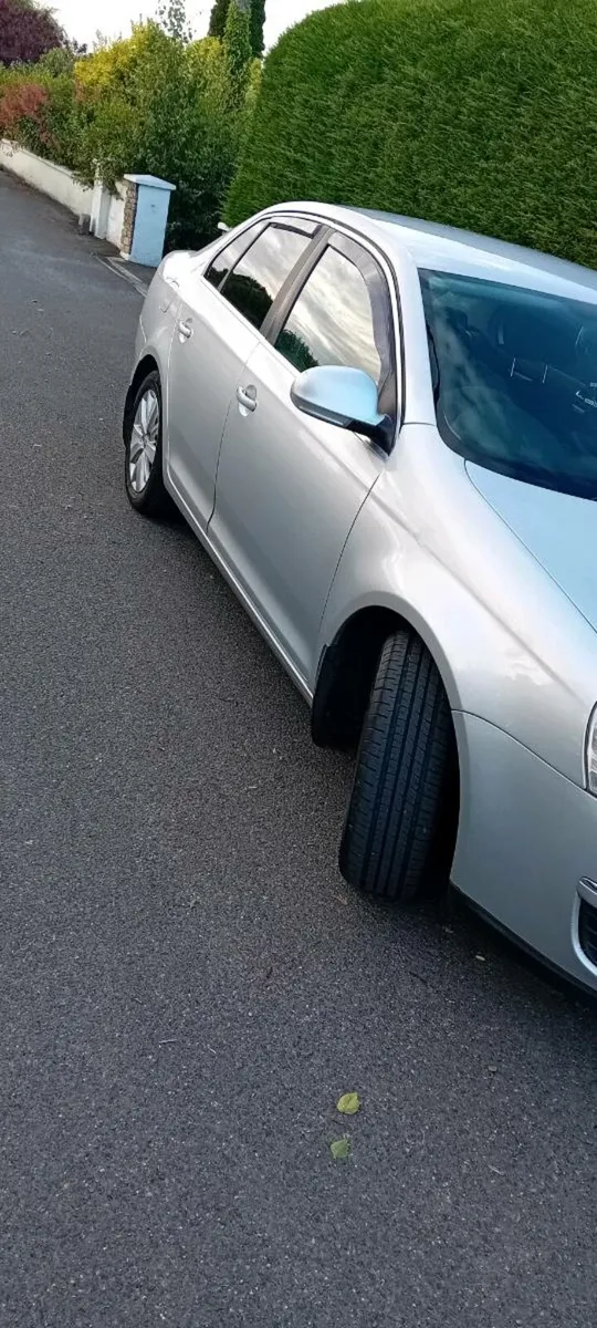 VOLKSWAGEN JETTA - Image 3