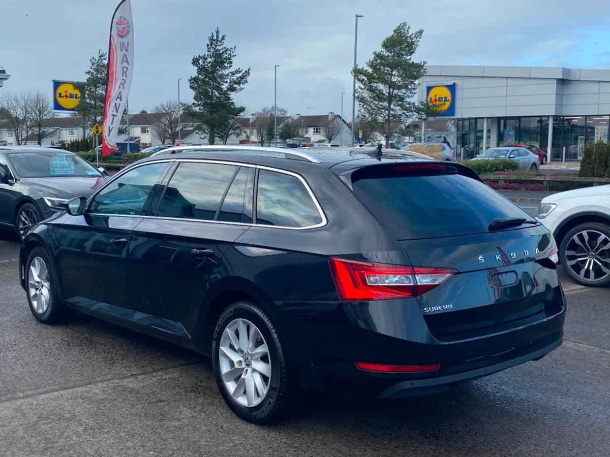 Skoda Superb SE Technology TDI DSG - Image 4