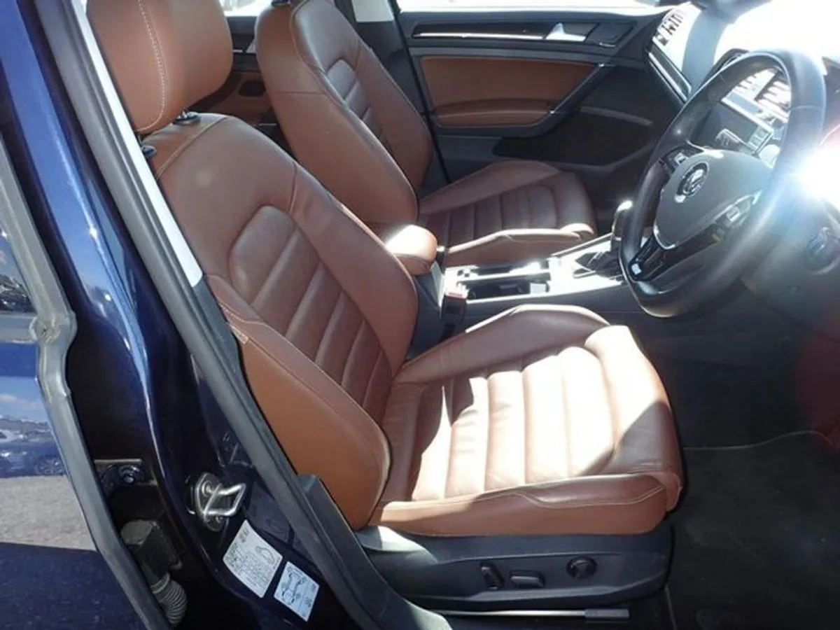 Volkswagen Golf 1.4 Highline Leather - Image 2