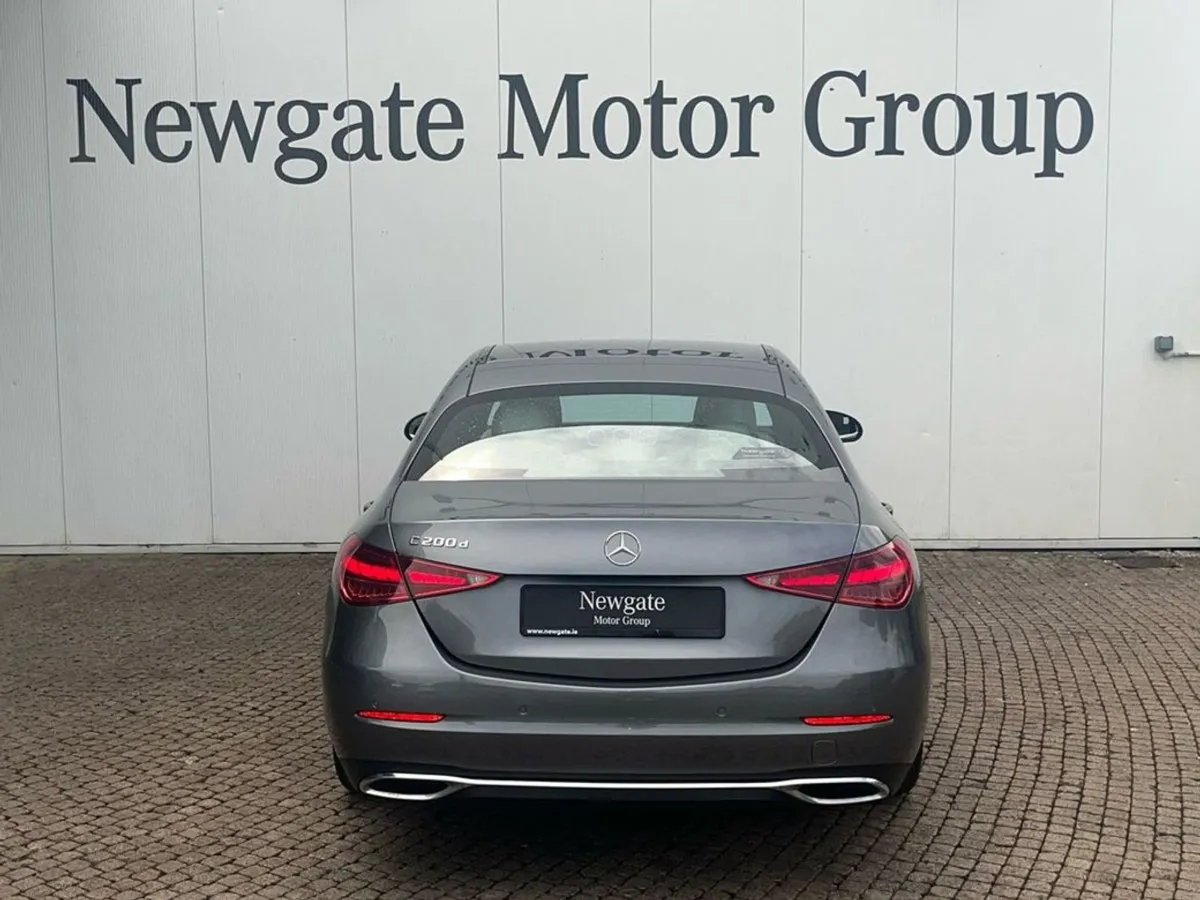 Mercedes-Benz C-Class C 200 d 200 D 4DR Auto - Image 4