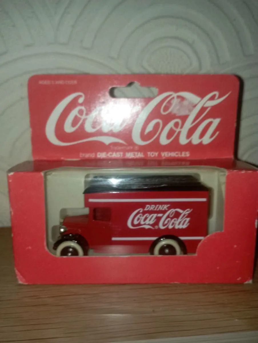 PRICE €12 TO €42 COCA COLA DIECAST MODLES - Image 4