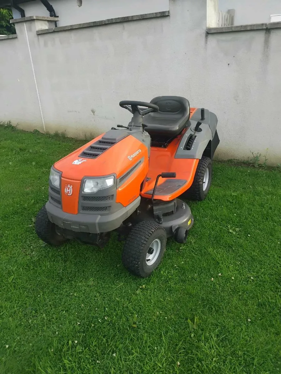 Ride on lawnmower - Image 3