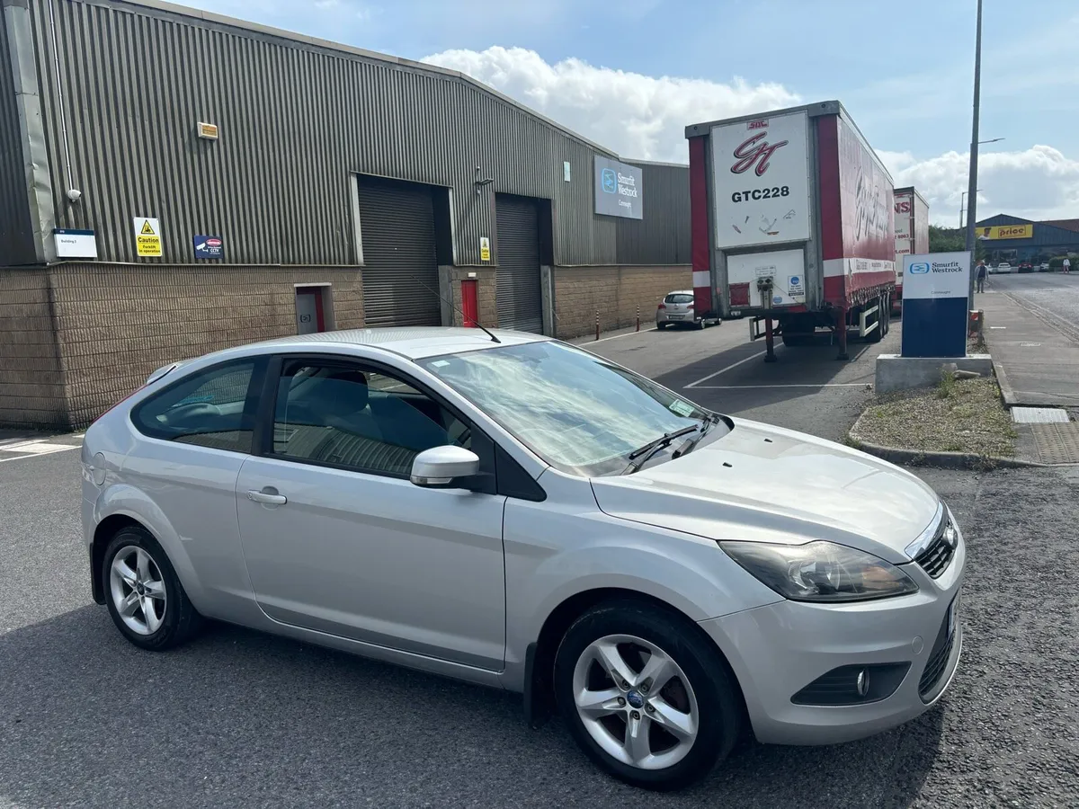 08 Ford Focus - Image 2