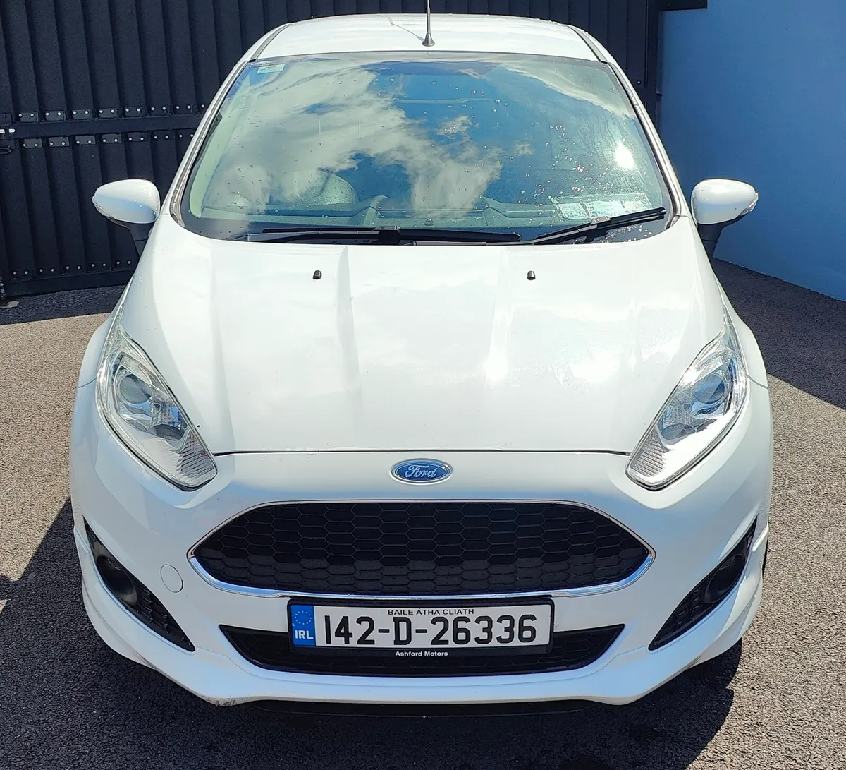 Ford Fiesta Zetec S - 1.0l petrol Low Mileage - Image 3
