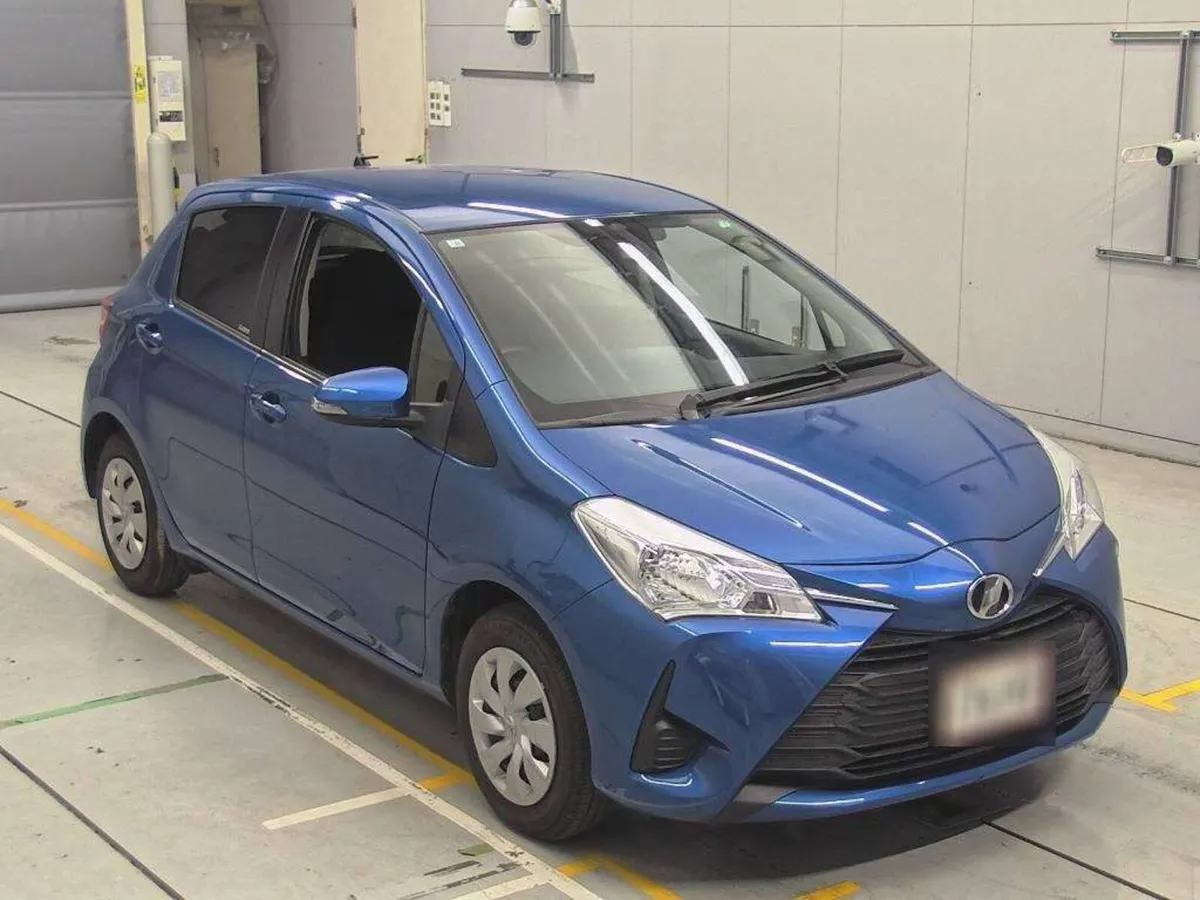 192 Toyota Yaris 1.0 Petrol Automatic - Image 3