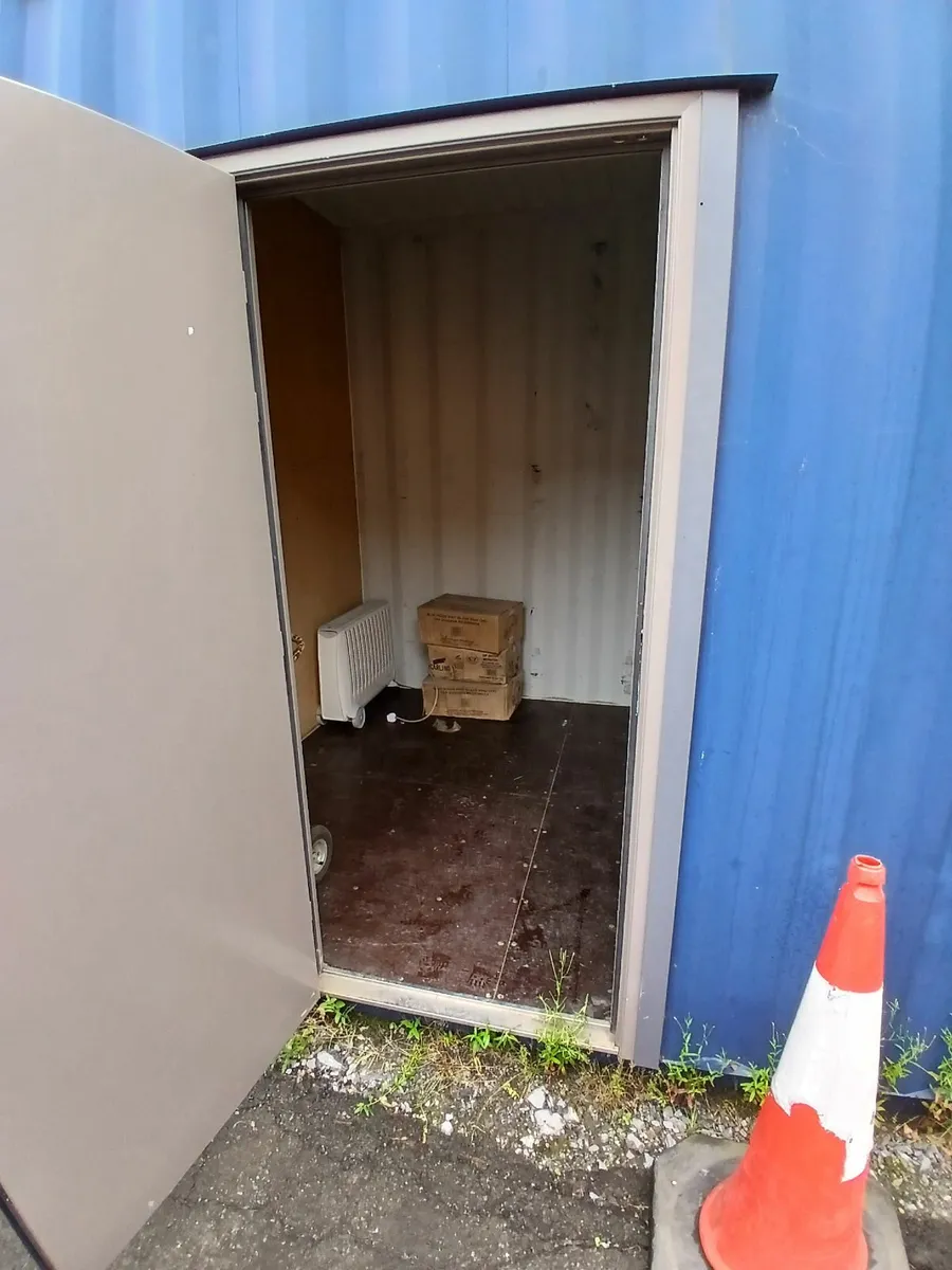 Storage unit Ballymount - Image 2