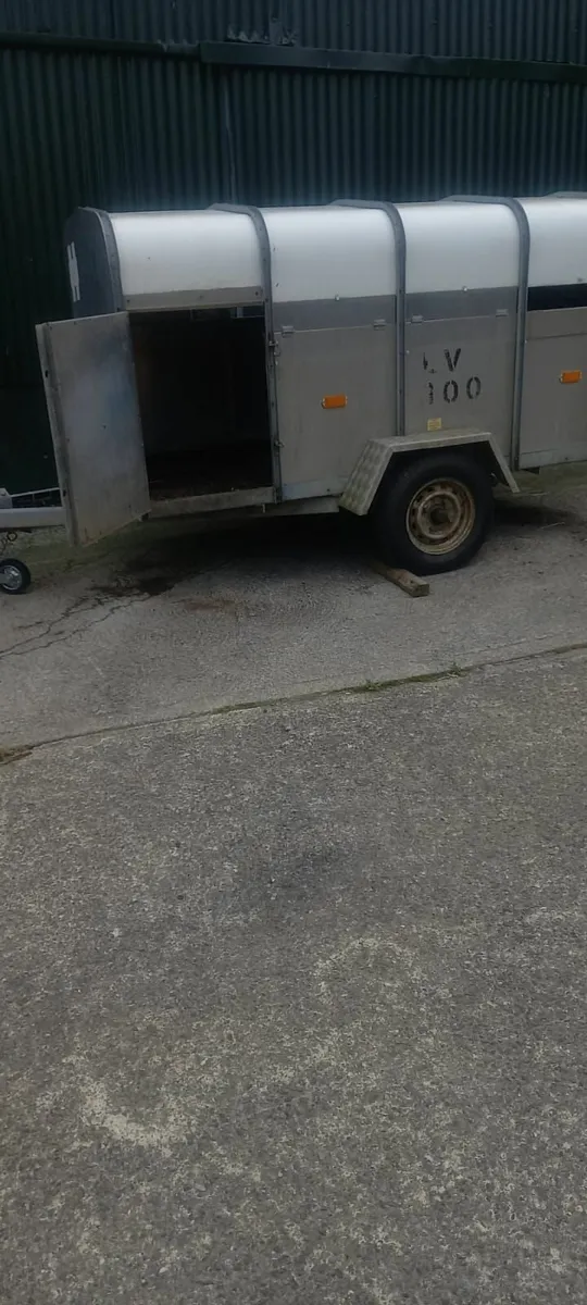 Trailer - Image 3