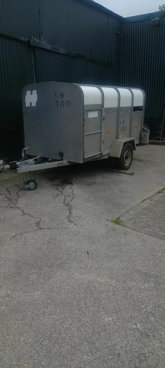 Trailer - Image 4