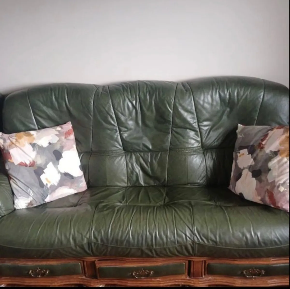 Couch - Image 1