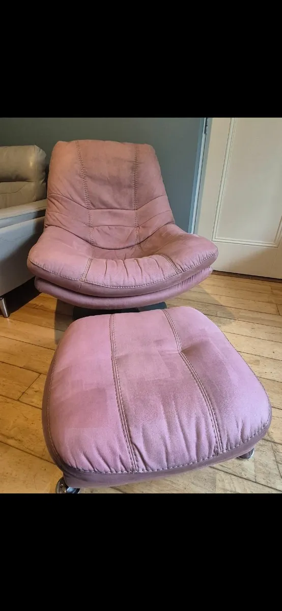 Swivel chair with matching foot stool x2 - Image 1