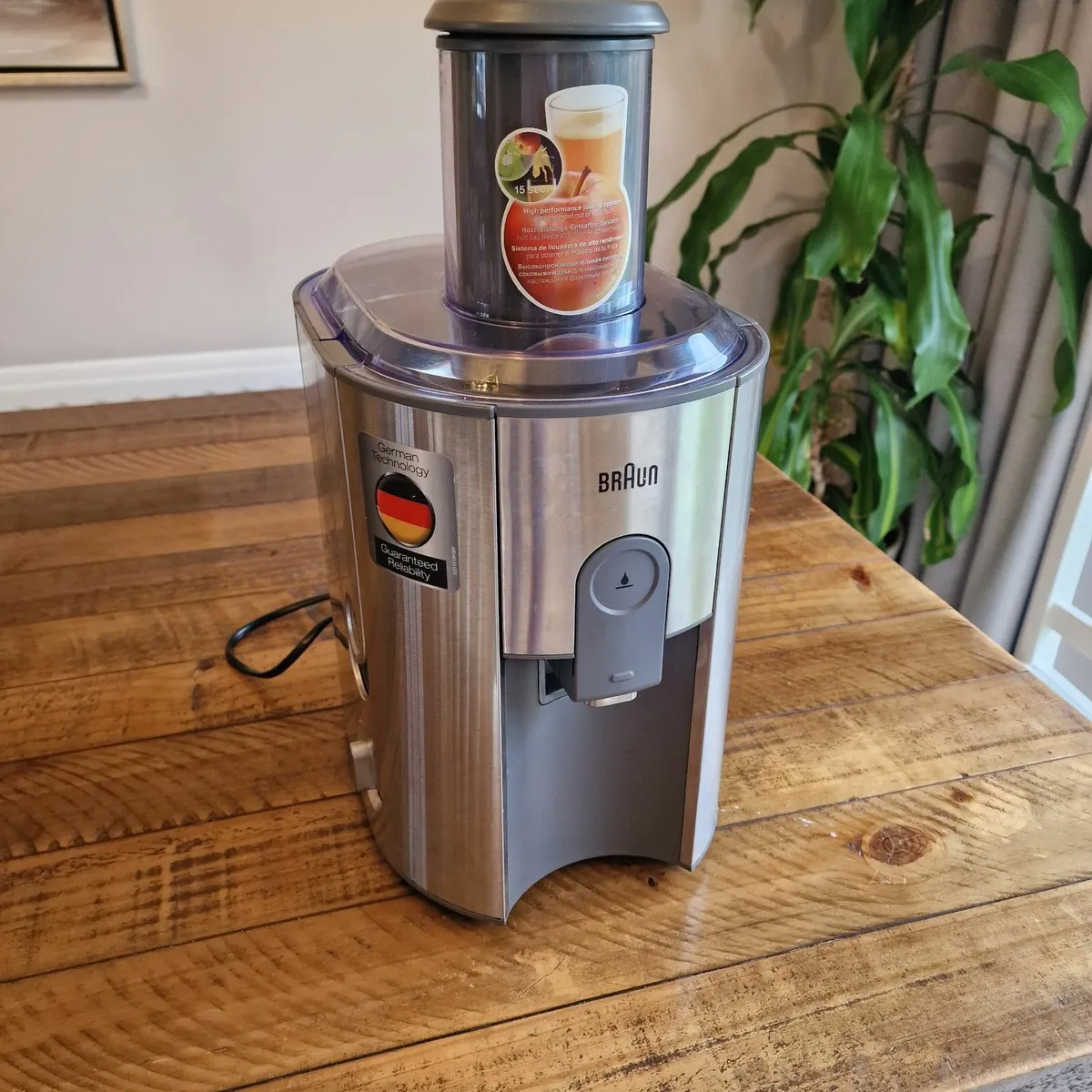 Juicer Braun J700 - Image 1