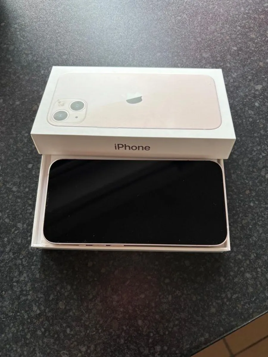 Iphone 13 - Image 1