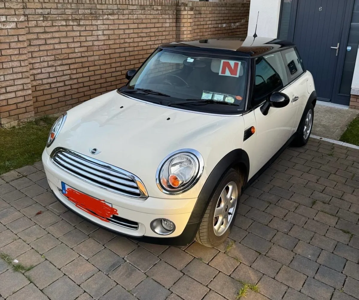 Mini Cooper 2010 1.6L - Image 4