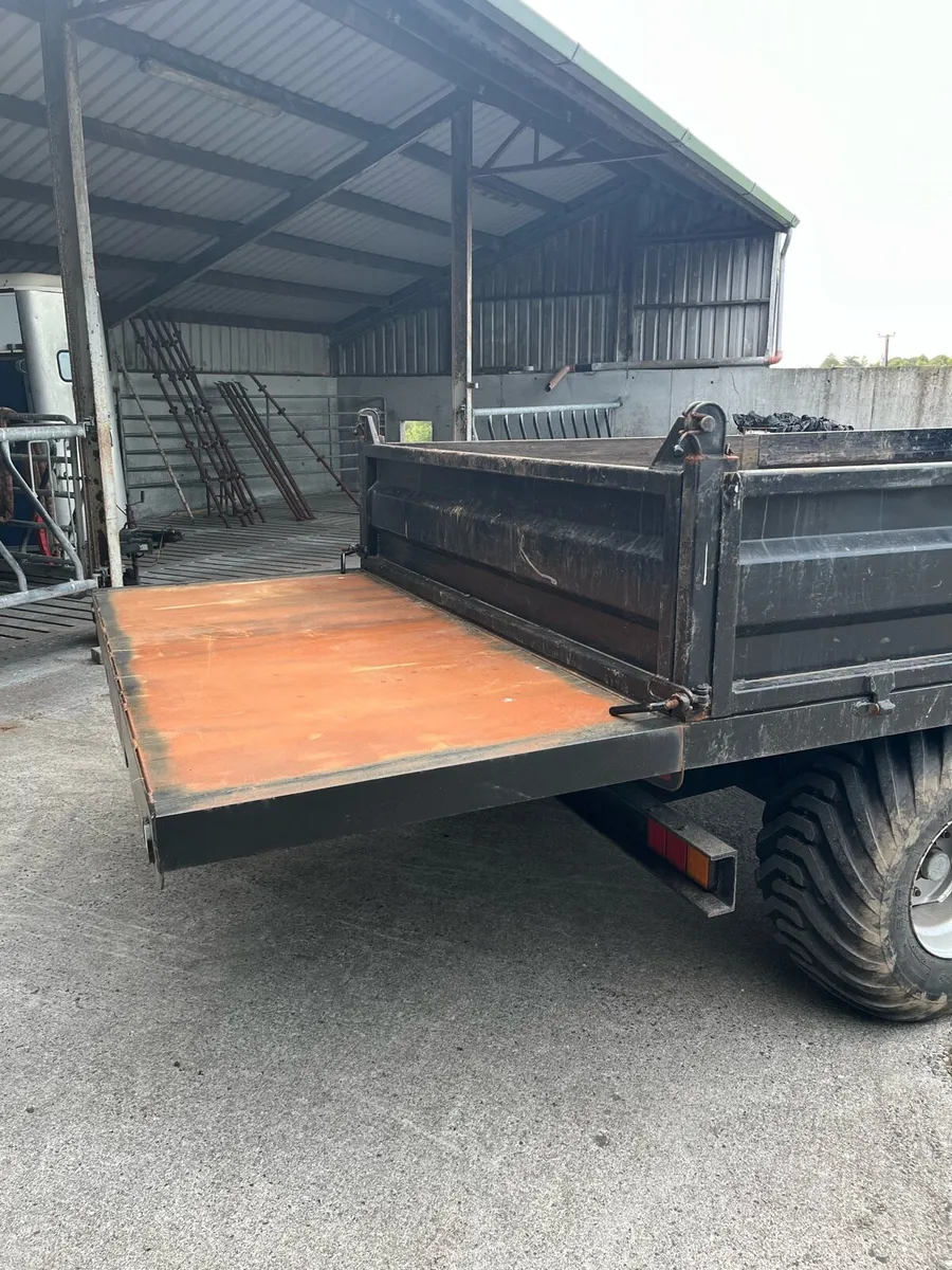 Tipping trailer - Image 3