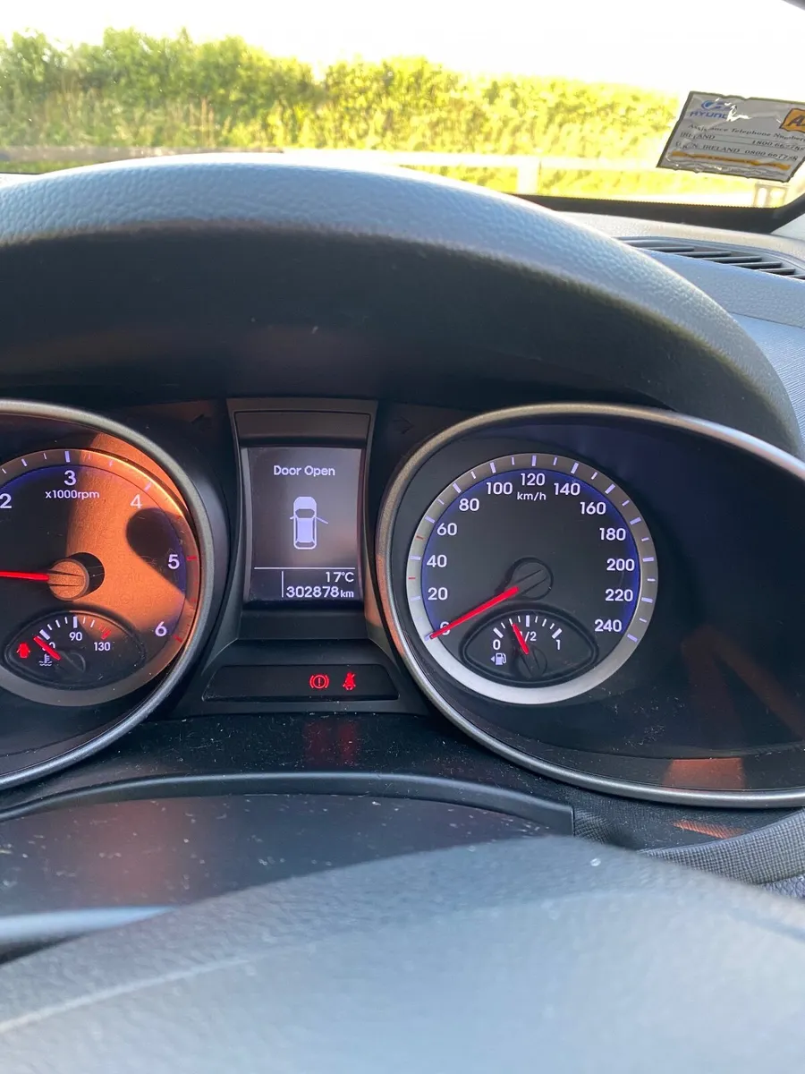 Hyundai Santa Fe 2013 - Image 3