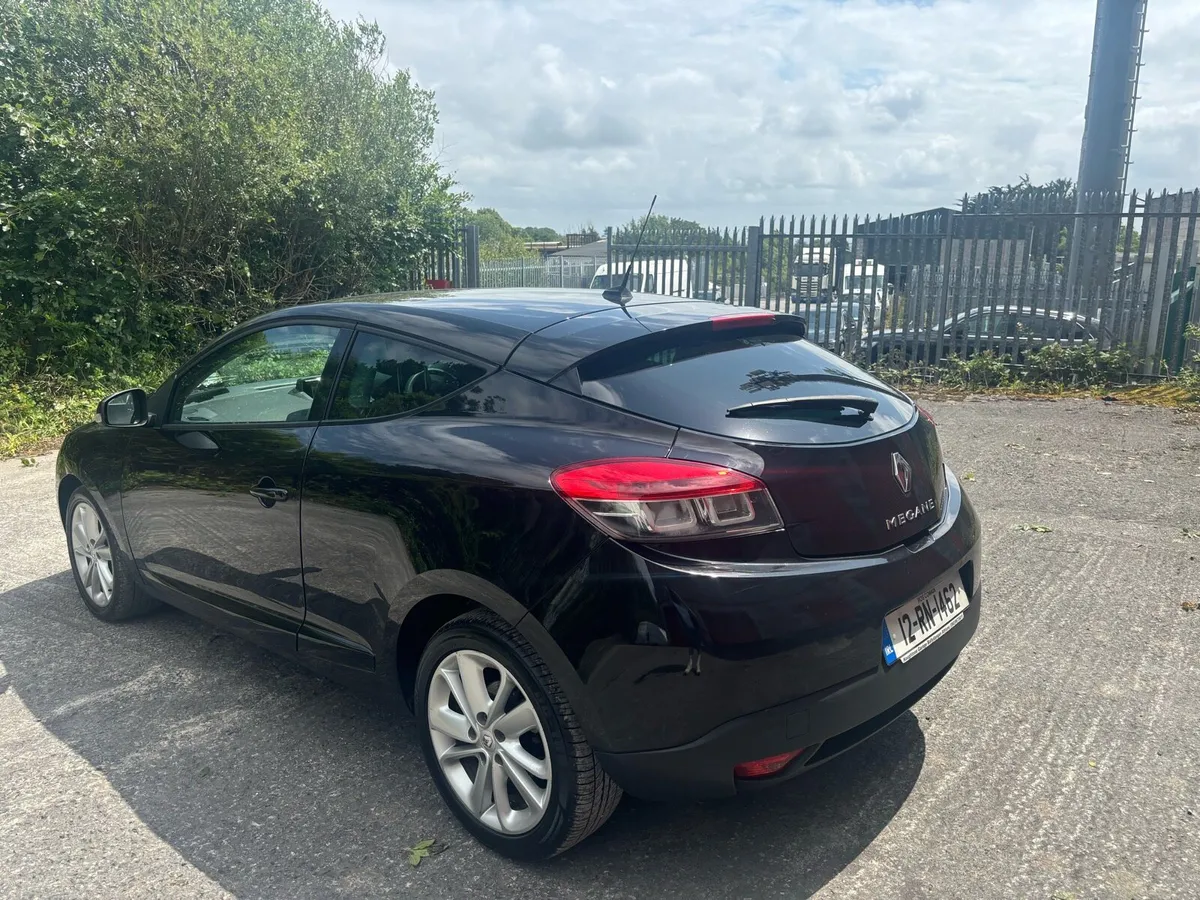 12 Renault Megane - Image 3