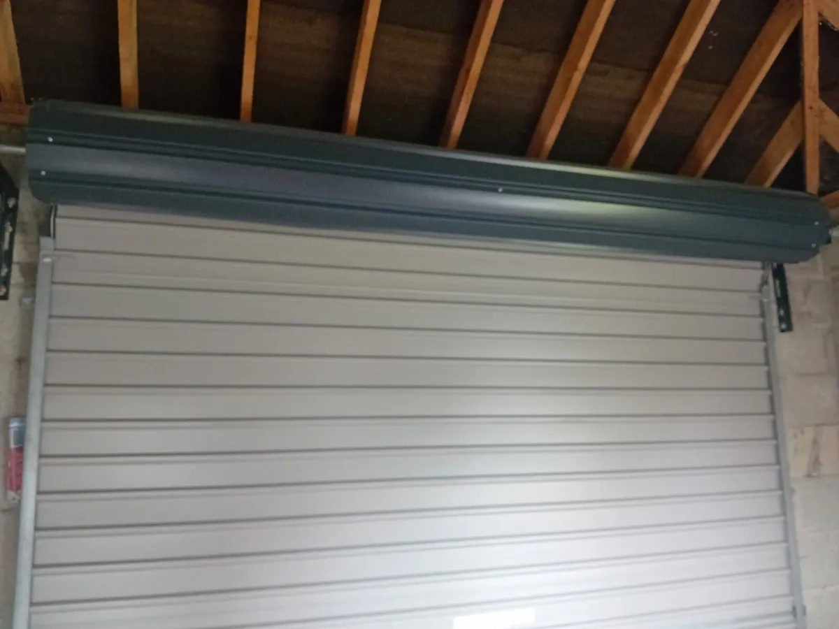 Garage door - Image 2