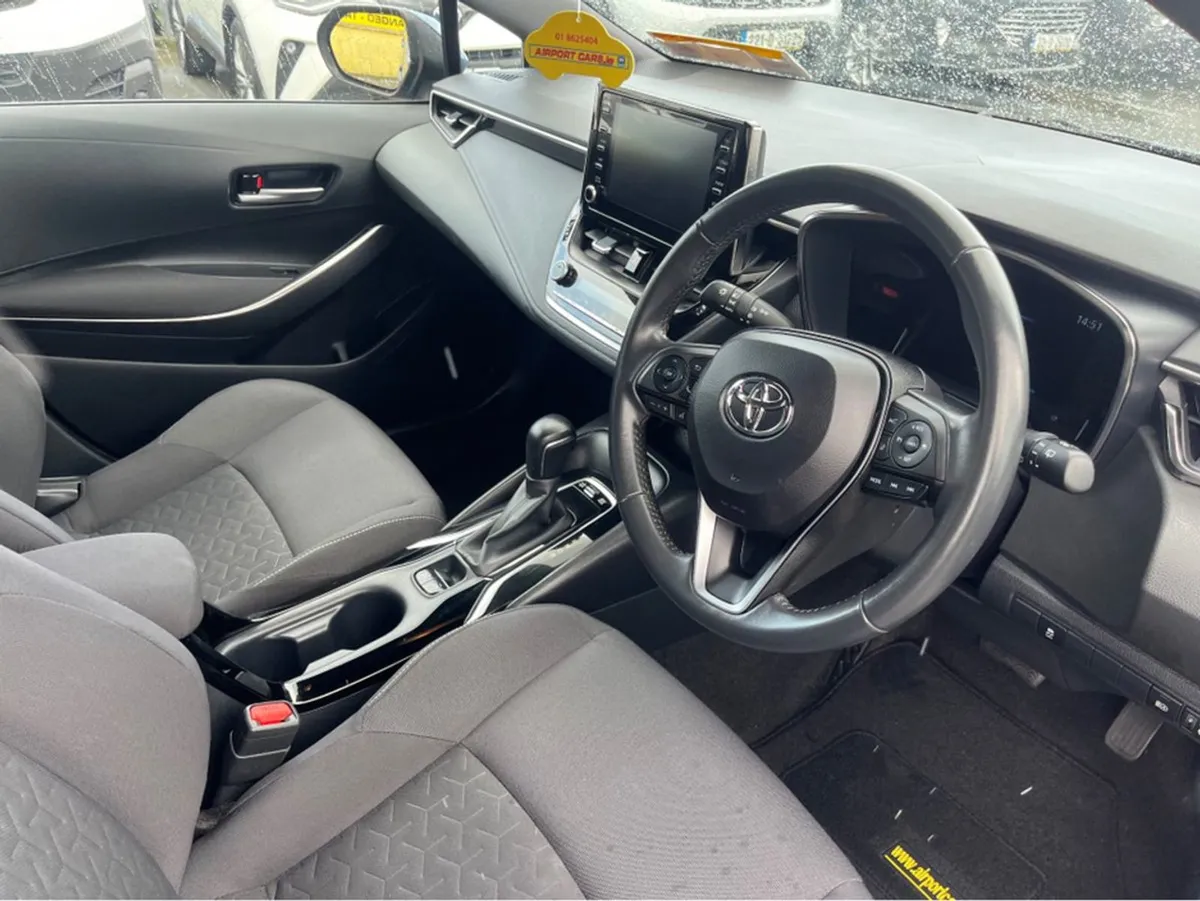 Toyota Corolla Luna H/B 4DR Auto Hybrid - Image 4