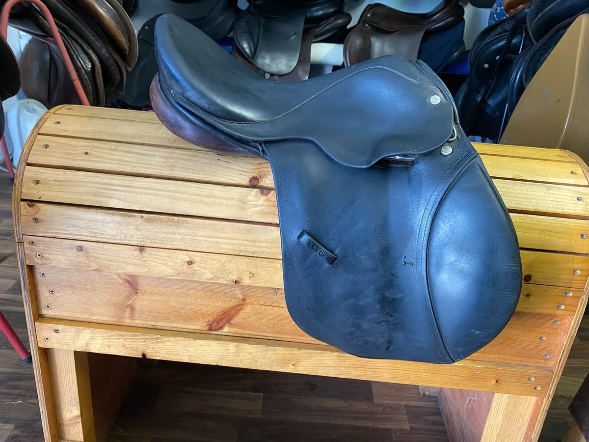 Berney brothers 15” pony saddle - Image 1